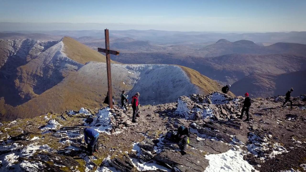 Climbers Inn Glencar Екстериор снимка